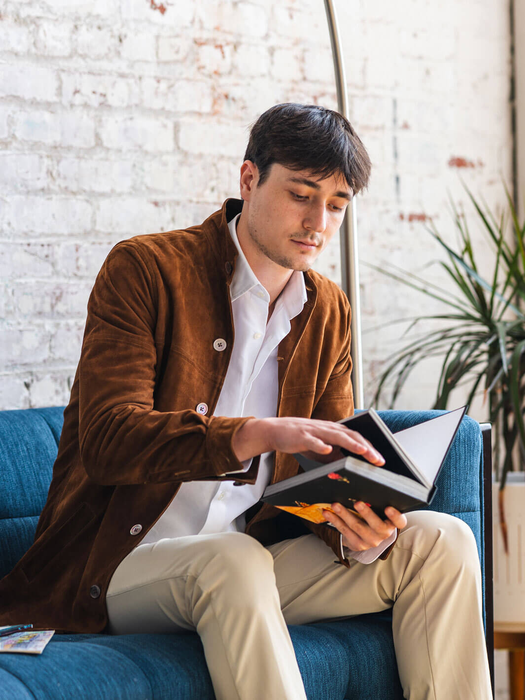 Camel Suede Overshirt | Italian Leather 39 US (49 EU) Camel Suede Overshirt | Italian Leather 39 US (49 EU)