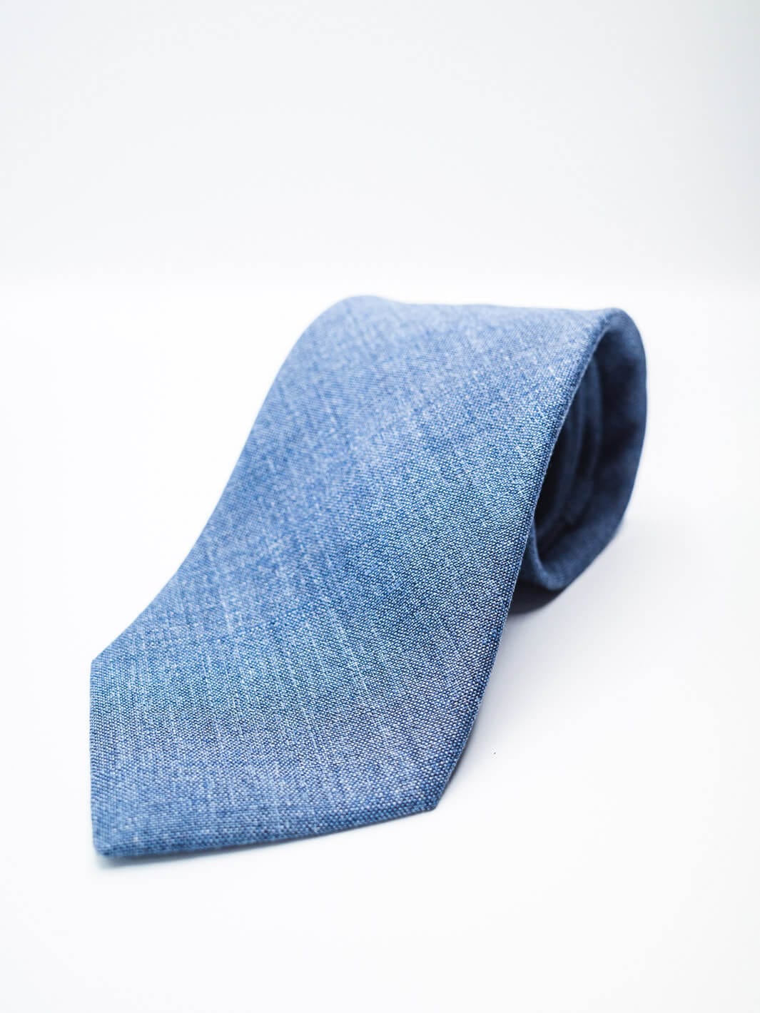 light blue linen tie