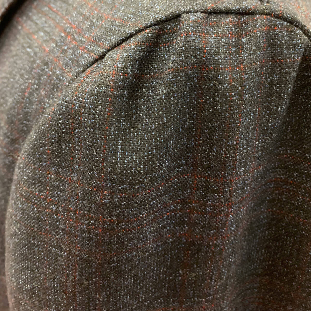 Getting to Know the Neapolitan Shoulder