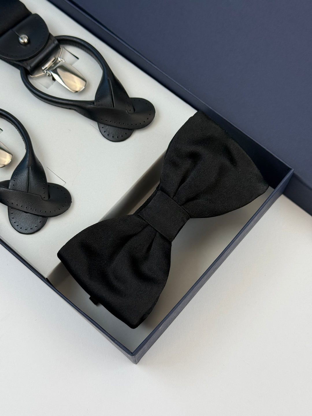 Classic Suspenders Set - Black Silk