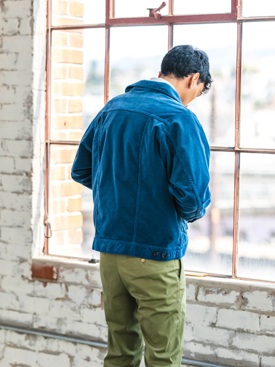 Teal Blue Corduroy Trucker Jacket 46 US (56 EU) Teal Blue Corduroy Trucker Jacket 46 US (56 EU)