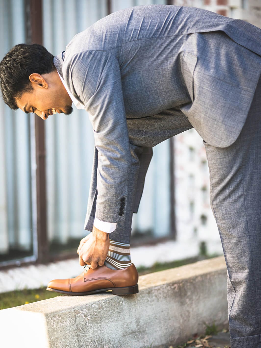 Groomsmen showing off their different colored NFL argyle socks with black  dress shoes and navy blue suits | Davi… | Groomsmen shoes, Groomsmen socks,  Navy blue suit